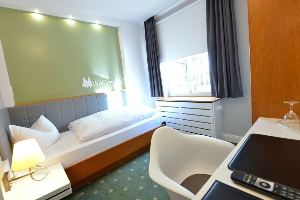 Hotel Restaurant Waldesruh Emstek ภายนอก รูปภาพ