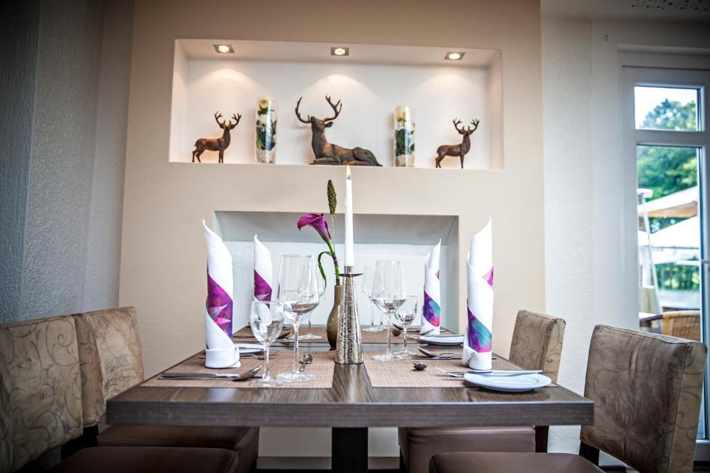 Hotel Restaurant Waldesruh Emstek ภายนอก รูปภาพ